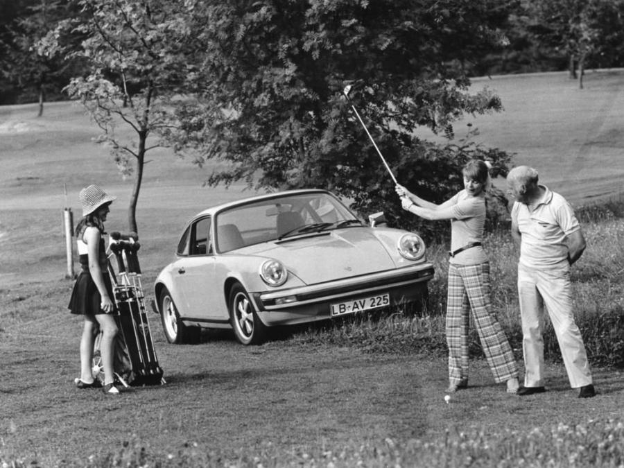  Porsche 911 Carrera 2.7 Coupe 1974 года  (фото 9 из 24)